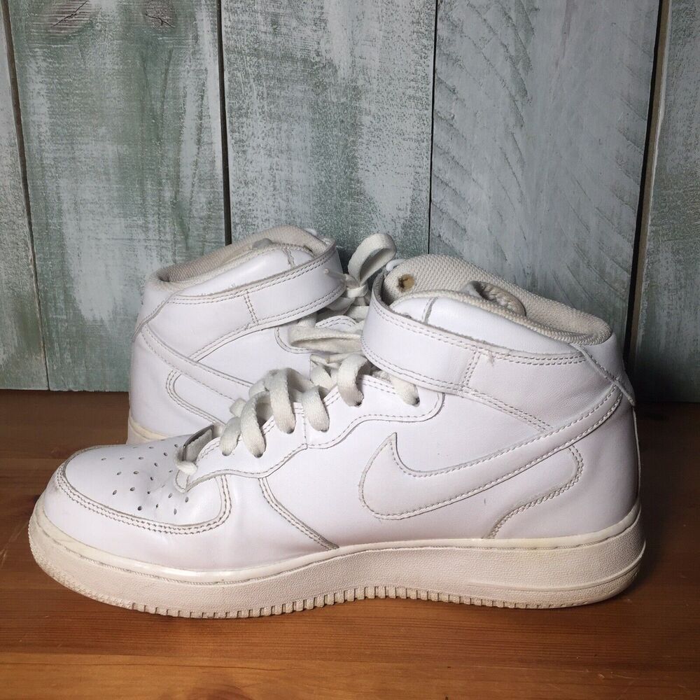 Nike Air Force 1 Mid Triple White MEN Size 9 Sneaker CW2289-111 Basketball - Picture 3 of 11